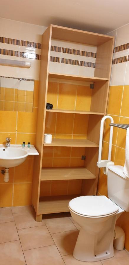 Presqu'Ile De Chooz Aparthotel Екстериор снимка
